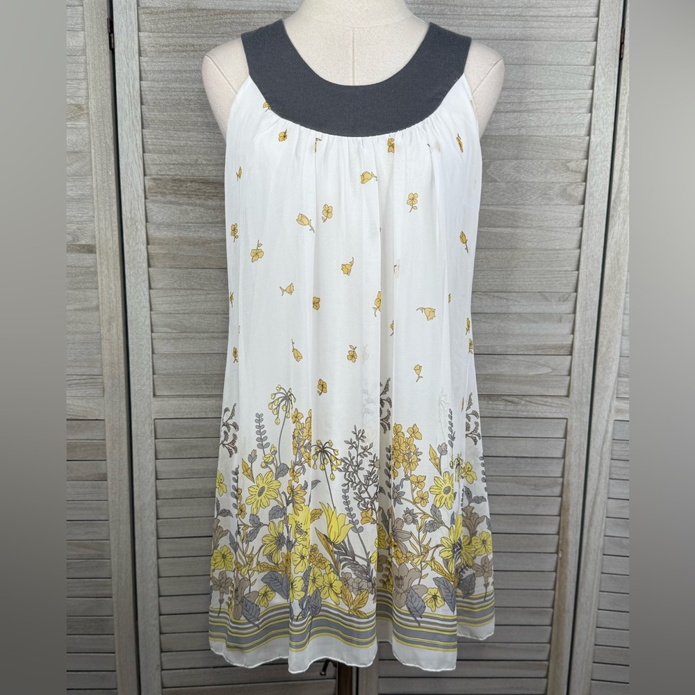 BODY CENTRAL Vintage 90's/Y2K Crochet Butterfly Floral A-Line Mini Dress-Small